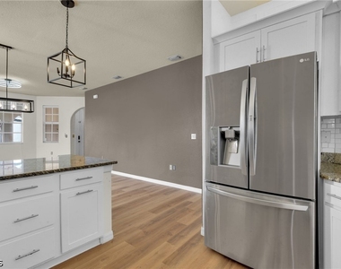 11258 Coimbra Lane - Photo Thumbnail 9