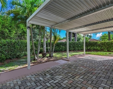 11258 Coimbra Lane - Photo Thumbnail 46