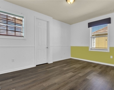 11258 Coimbra Lane - Photo Thumbnail 35