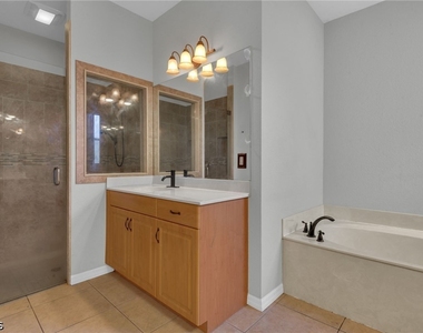 11258 Coimbra Lane - Photo Thumbnail 15