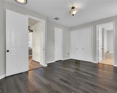 11258 Coimbra Lane - Photo Thumbnail 12