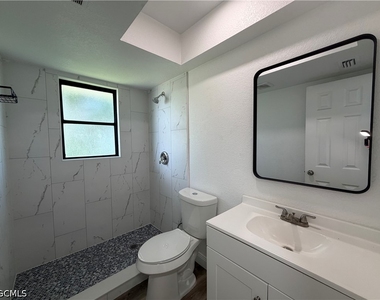 2811 Se 15th Place - Photo Thumbnail 16