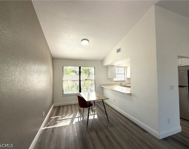 2811 Se 15th Place - Photo Thumbnail 9