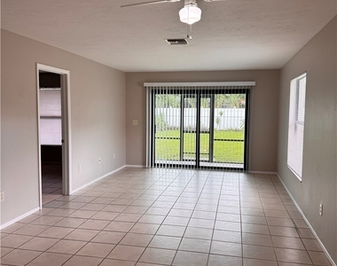4111 Sw 7th Place - Photo Thumbnail 16