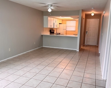 4111 Sw 7th Place - Photo Thumbnail 17