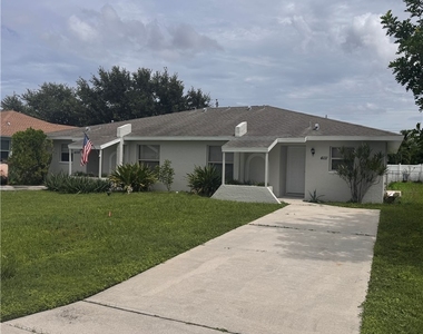 4111 Sw 7th Place - Photo Thumbnail 14