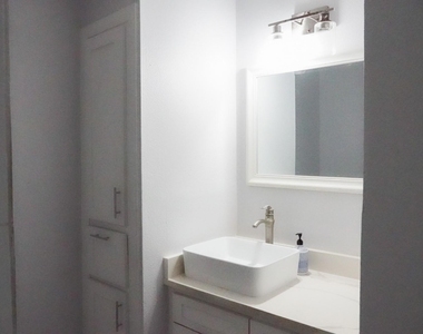 1203 Mooney Road - Photo Thumbnail 11