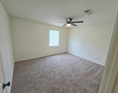 5799 Pearson Road - Photo Thumbnail 8