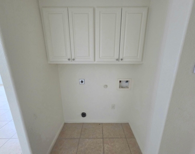 5799 Pearson Road - Photo Thumbnail 7
