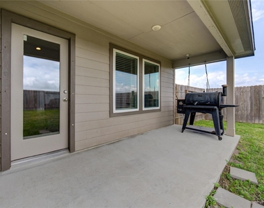 403 Rain Water Lane - Photo Thumbnail 24
