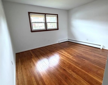 75 Maitland - Photo Thumbnail 10