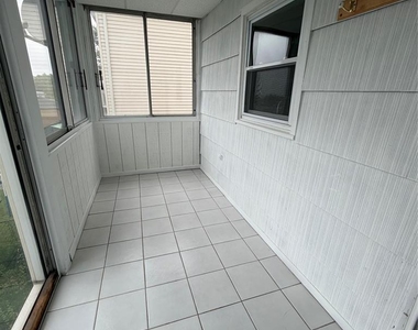 75 Maitland - Photo Thumbnail 11