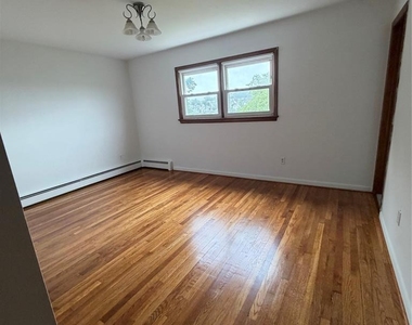 75 Maitland - Photo Thumbnail 2