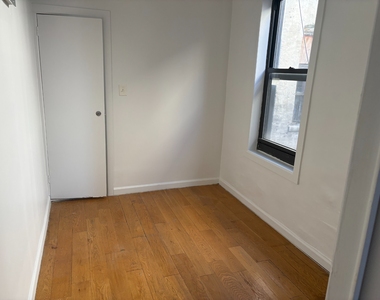 W.145th St and Amsterdam Avenue - Photo Thumbnail 3