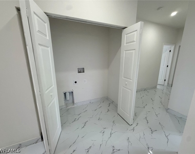 3316 Handy Court - Photo Thumbnail 3