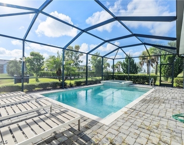 15999 Leaning Pine Lane - Photo Thumbnail 34