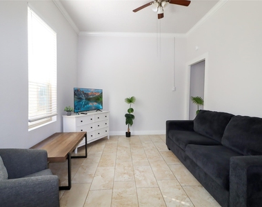 1314 27th Street - Photo Thumbnail 1
