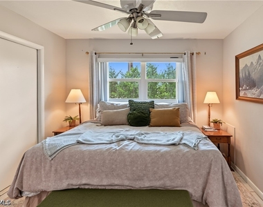 1137 N Town And River Drive - Photo Thumbnail 24