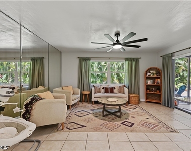1137 N Town And River Drive - Photo Thumbnail 6