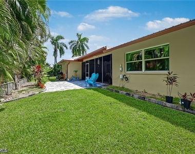1137 N Town And River Drive - Photo Thumbnail 37