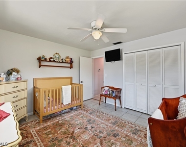 1137 N Town And River Drive - Photo Thumbnail 31