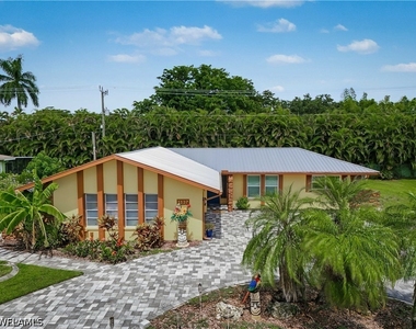 1137 N Town And River Drive - Photo Thumbnail 40