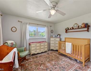 1137 N Town And River Drive - Photo Thumbnail 30