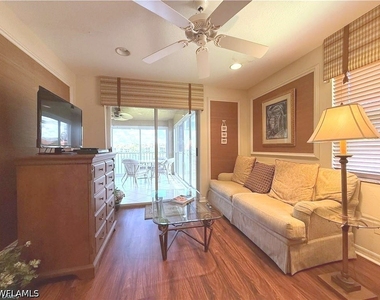 6580 Huntington Lakes Circle - Photo Thumbnail 5