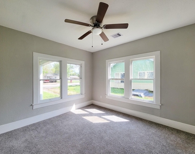 605 N Avenue A - Photo Thumbnail 48