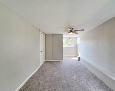 605 N Avenue A - Photo Thumbnail 46