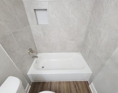 605 N Avenue A - Photo Thumbnail 19