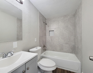 605 N Avenue A - Photo Thumbnail 23