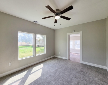 605 N Avenue A - Photo Thumbnail 45