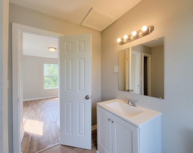 605 N Avenue A - Photo Thumbnail 26