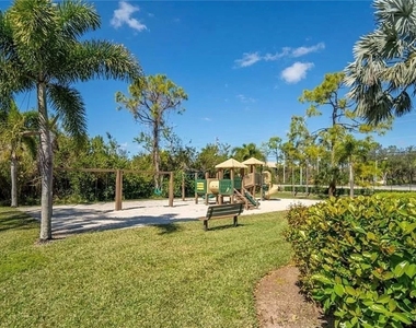 8255 Ibis Club Drive - Photo Thumbnail 3