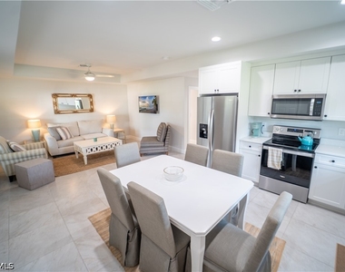 11253 Dean Street - Photo Thumbnail 4
