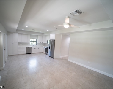 11251 Dean Street - Photo Thumbnail 4
