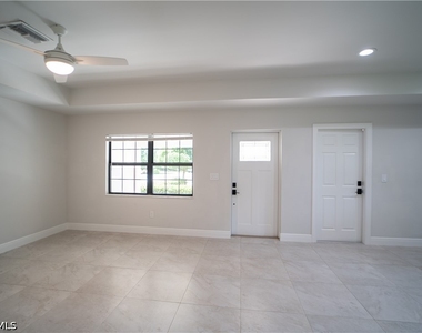11251 Dean Street - Photo Thumbnail 9