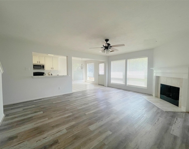 3426 Auburn Hollow Lane - Photo Thumbnail 3