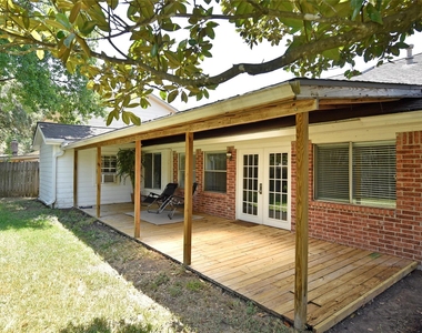 2035 Shorewood Lane - Photo Thumbnail 24