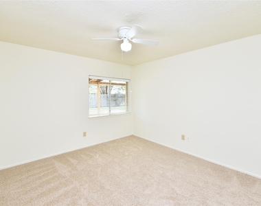 2035 Shorewood Lane - Photo Thumbnail 19