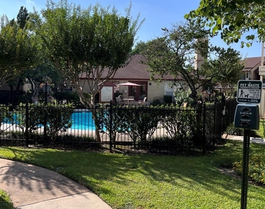 2120 El Paseo Street - Photo Thumbnail 4