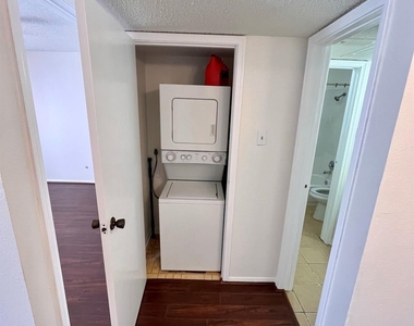 2120 El Paseo Street - Photo Thumbnail 14