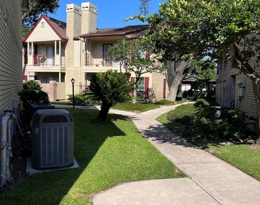 2120 El Paseo Street - Photo Thumbnail 2