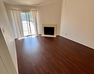 2120 El Paseo Street - Photo Thumbnail 8