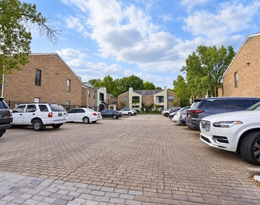 6602 Harbor Town Drive - Photo Thumbnail 2