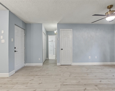 10001 Westpark Drive - Photo Thumbnail 14