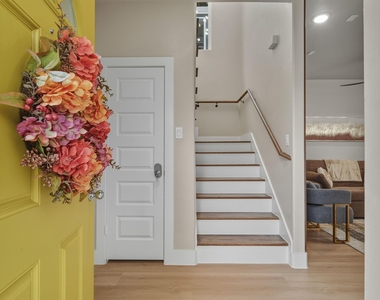 3539 Mount Pleasant Street - Photo Thumbnail 2