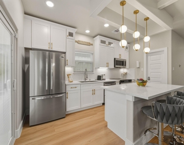 3539 Mount Pleasant Street - Photo Thumbnail 16