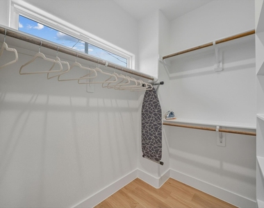 3539 Mount Pleasant Street - Photo Thumbnail 42